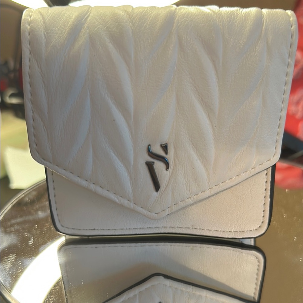 Simply Vera Wallet